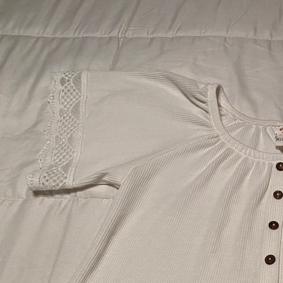 Top - Picture 2 of 2